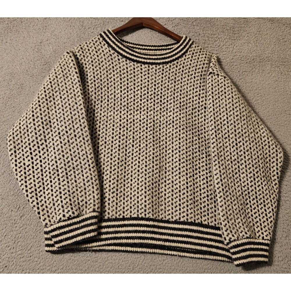 LL Bean Vintage Birdseye Sweater Norway Wool Rayon Navy Cream Mens Medium BOXY